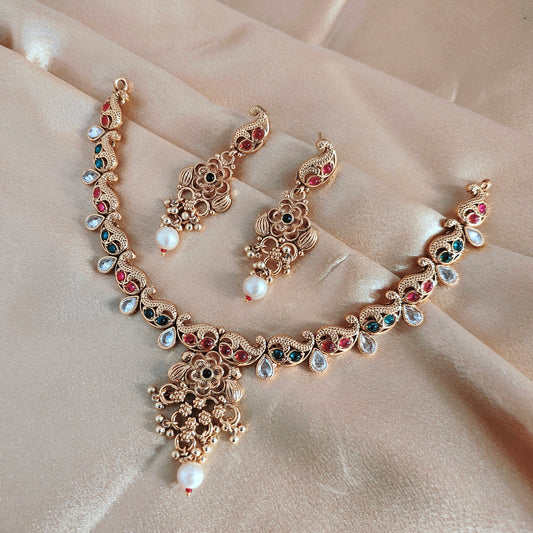 Stunning Flower Necklace Set